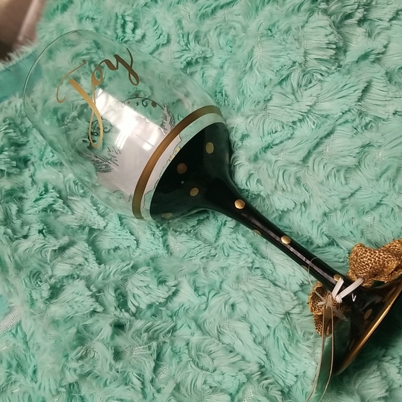 Cypress Refresh wine glass - Picture 3 of 7